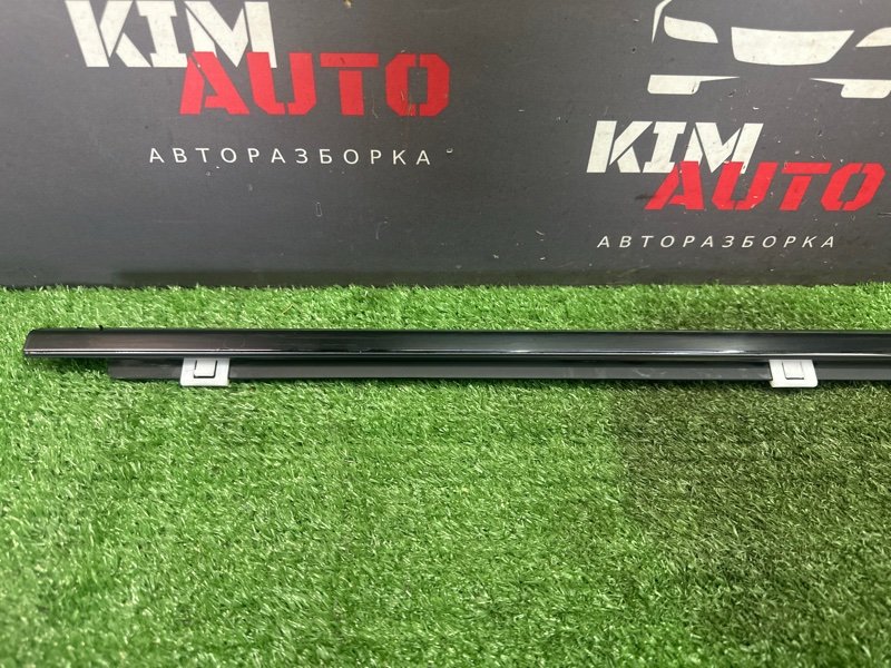 Уплотнитель стекла наружный (Бархотка) Kia Rio 4 2021 FB