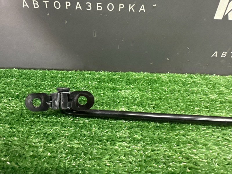 Упор капота Kia Rio 4 2021 FB