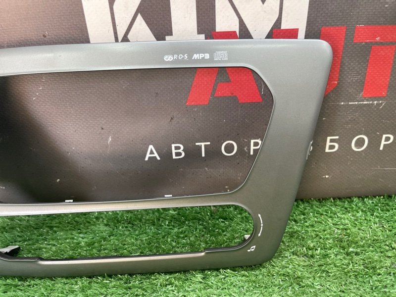 Рамка магнитолы Kia Rio 3 HB 2014 HB