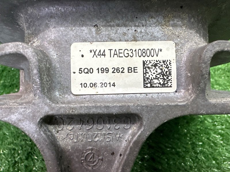 Подушка/опора двигателя Skoda Octavia 2014 A7