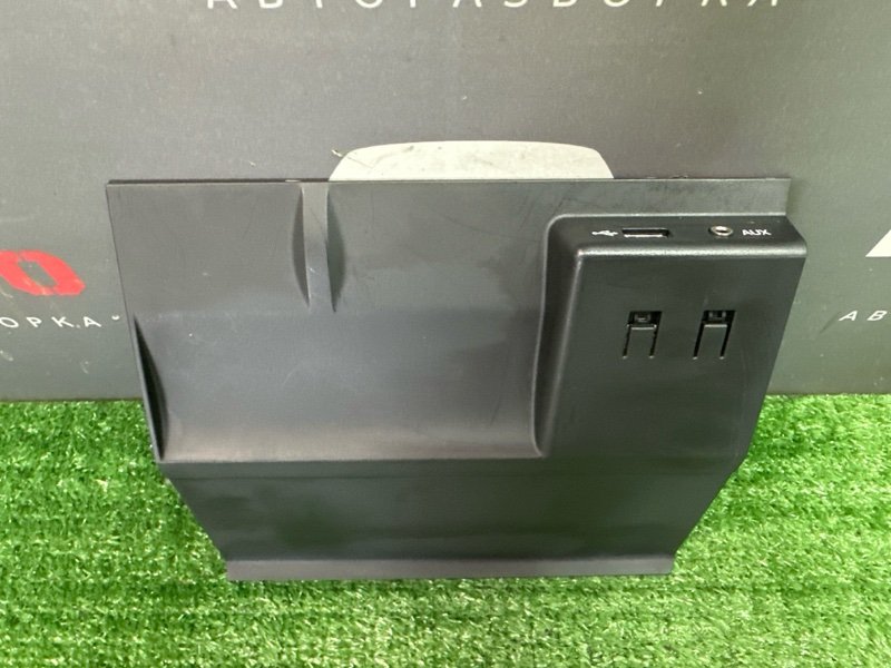 Блок usbaux Skoda Octavia 2014 A7