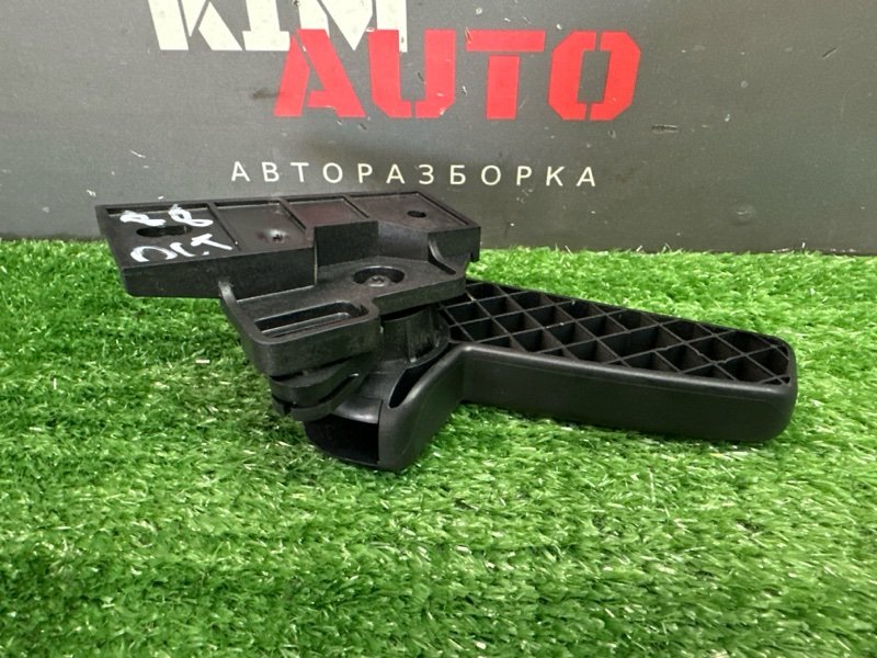 Ручка открывания капота Skoda Octavia 2014 A7