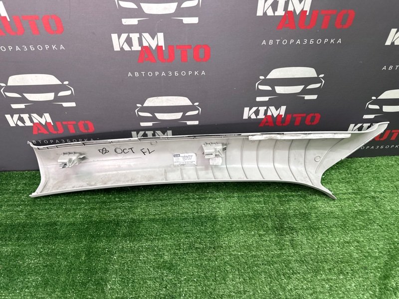 Накладка стойки лобового стекла Skoda Octavia 2014 A7