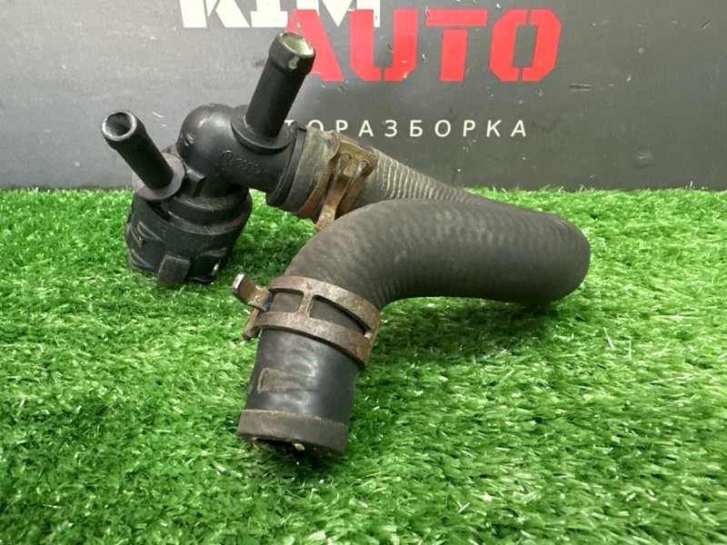 Патрубок охлаждения Skoda Octavia 2014 A7