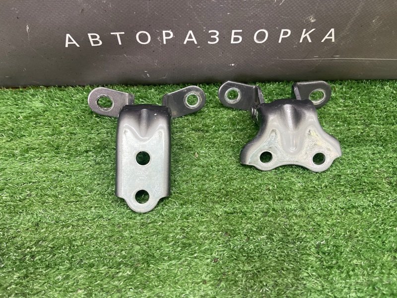 Петли двери Kia Rio 3 HB 2014 HB