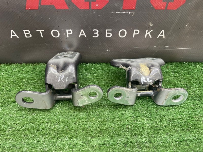 Петли двери Kia Rio 3 HB 2014 HB