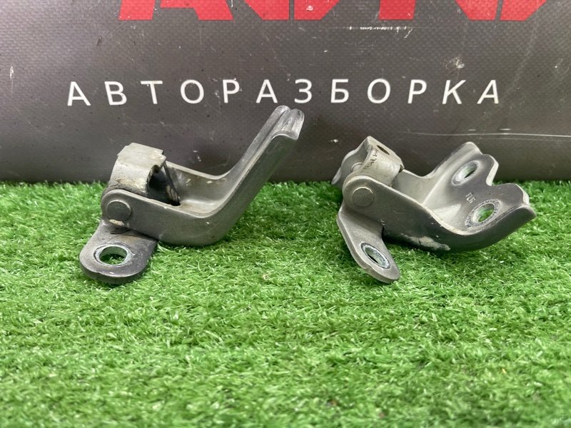 Петли двери Kia Rio 3 HB 2014 HB