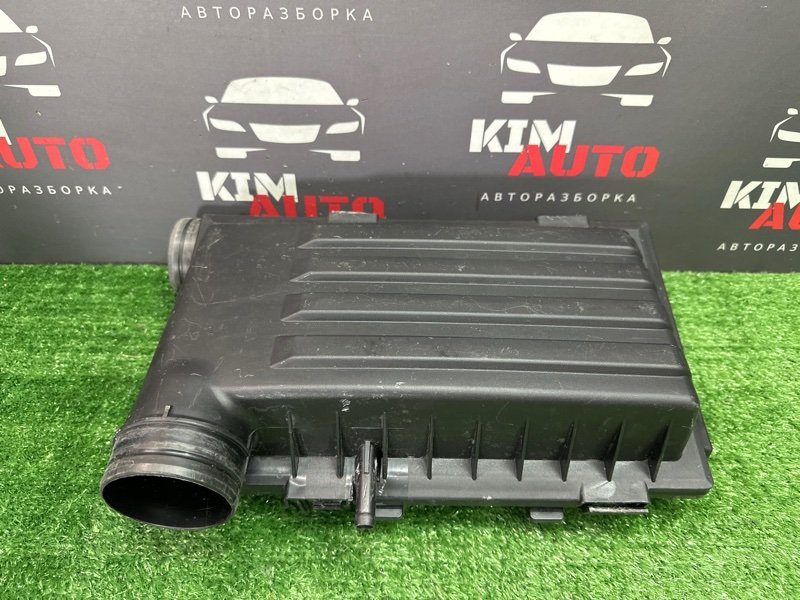 Корпус воздушного фильтра Skoda Octavia 2014 A7