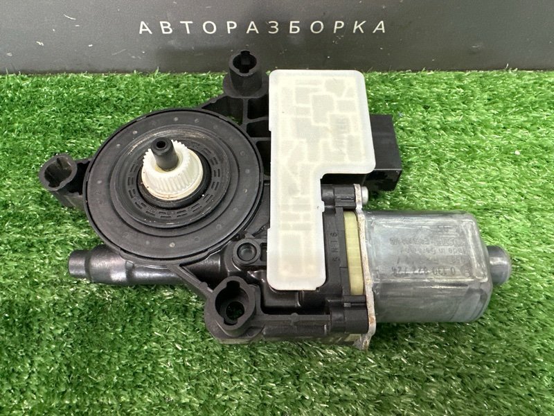 Мотор стеклоподъемника Skoda Octavia 2014 A7