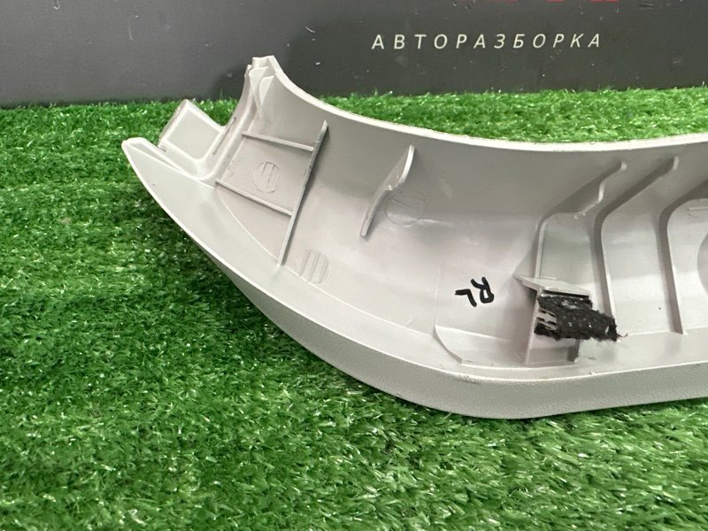 Обшивка крышки багажника Kia Ceed 1 2010 ED