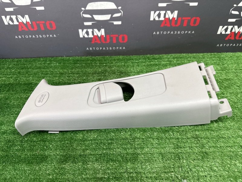 Накладка центральной стойки верхняя Kia Ceed 1 2010 ED