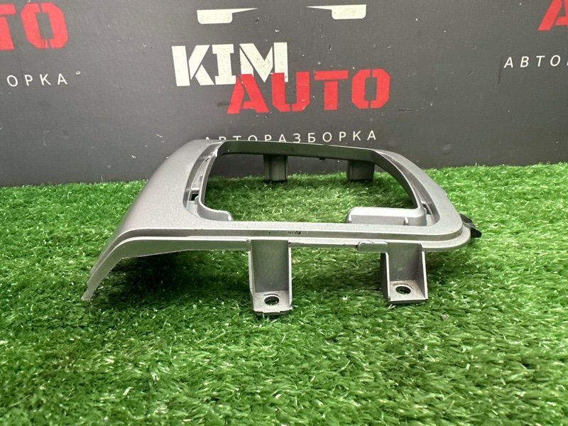 Накладка кулисы МКПП Kia Ceed 1 2010 ED