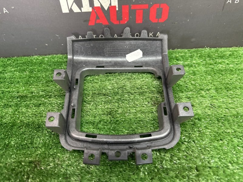 Накладка кулисы МКПП Kia Ceed 1 2010 ED