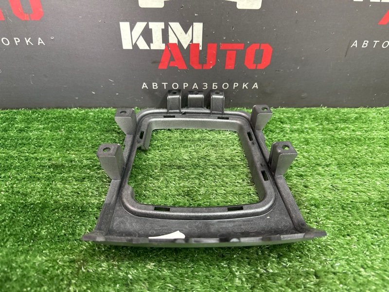 Накладка кулисы МКПП Kia Ceed 1 2010 ED