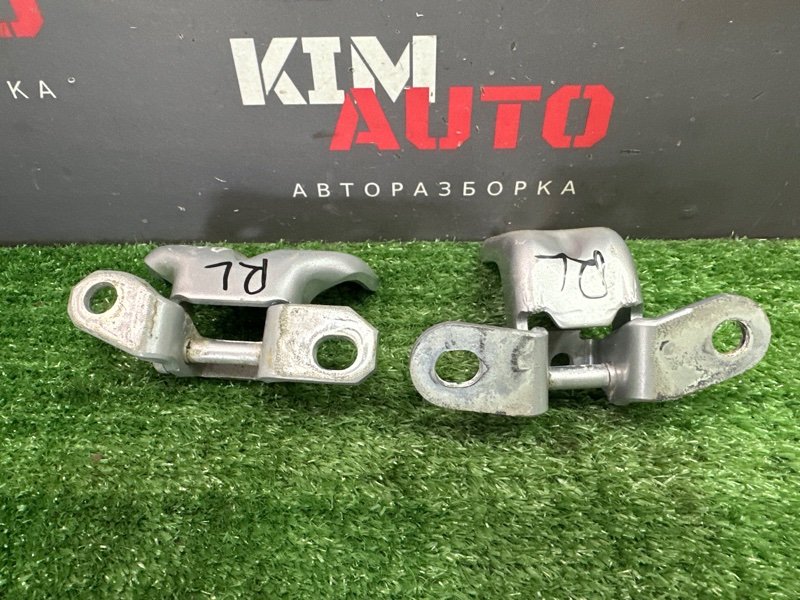 Петли двери Kia Ceed 1 2010 ED