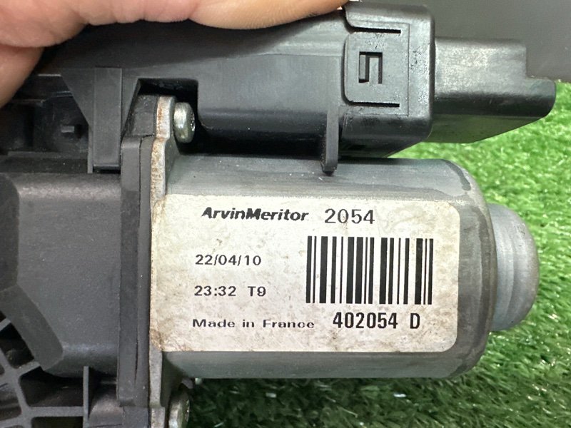 Мотор стеклоподъемника Kia Ceed 1 2010 ED