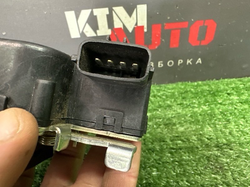 Замок крышки багажника Kia Ceed 1 2010 ED