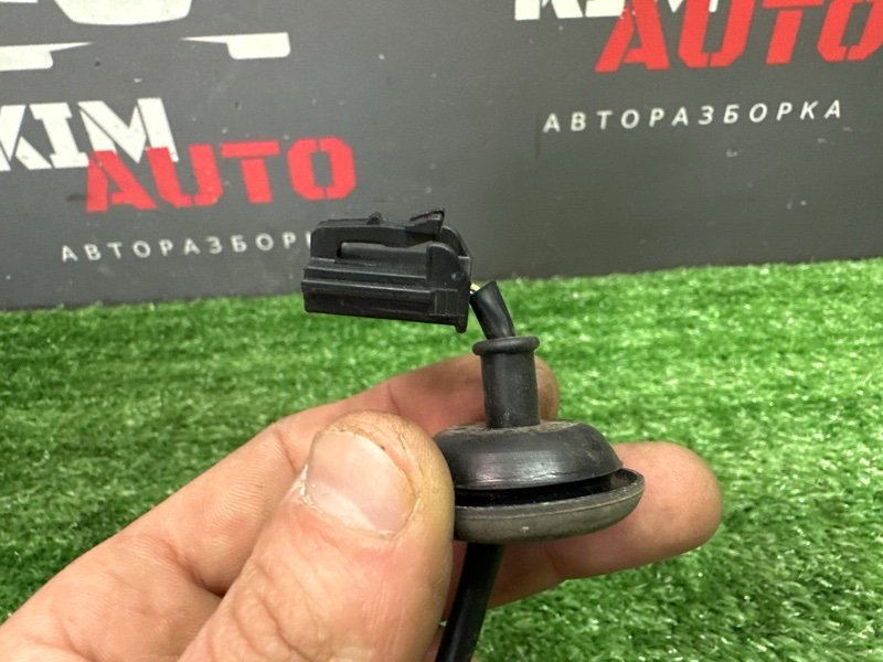 Кнопка открывания багажника Kia Ceed 1 2010 ED