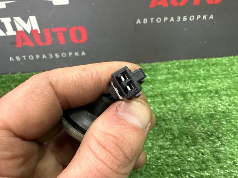 Кнопка открывания багажника Kia Ceed 1 2010 ED