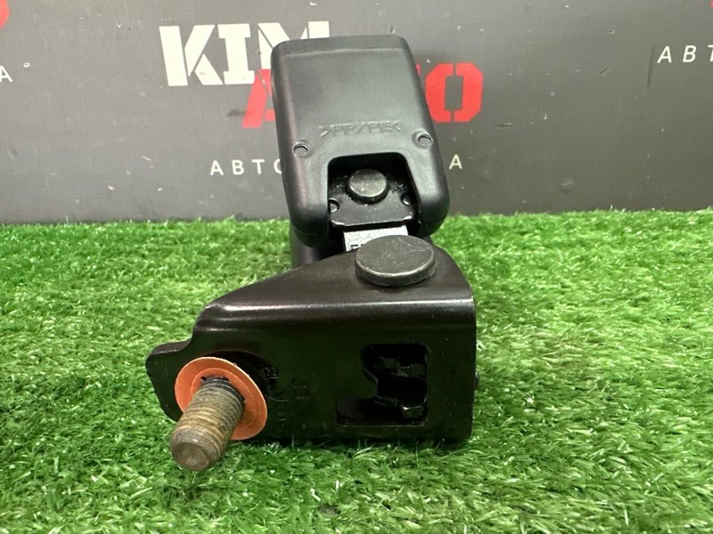 Замок ремня безопасности(двойной) Kia Ceed 1 2010 ED