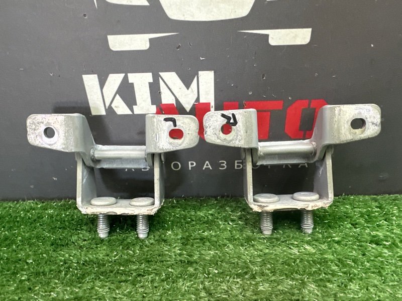 Петли крышки багажника Kia Ceed 1 2010 ED