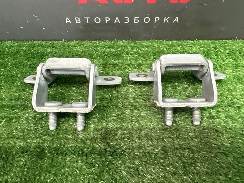 Петли крышки багажника Kia Ceed 1 2010 ED