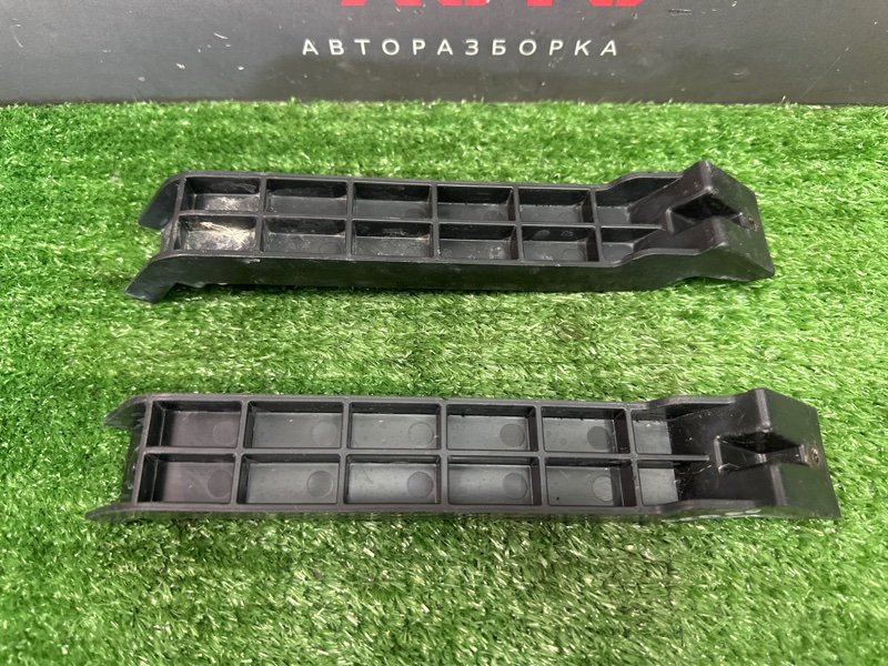 Кронштейн усилителя бампера Kia Ceed 1 2010 ED