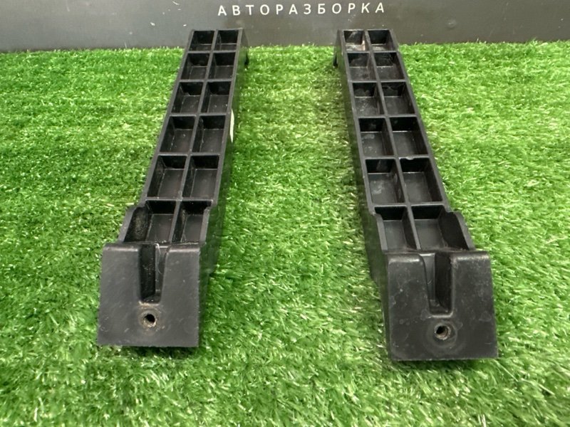 Кронштейн усилителя бампера Kia Ceed 1 2010 ED