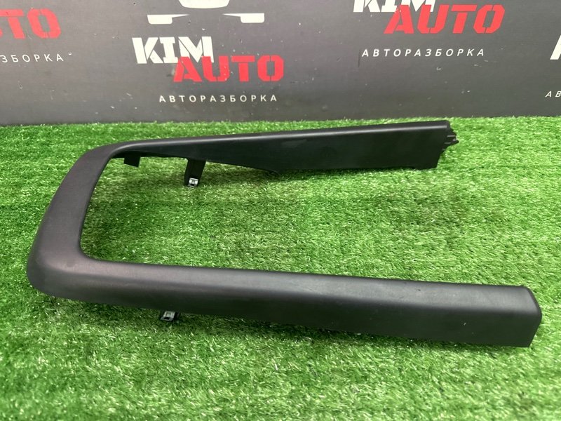 Накладка центральной консоли Kia Ceed 1 2010 ED