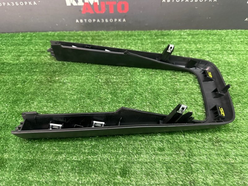 Накладка центральной консоли Kia Ceed 1 2010 ED