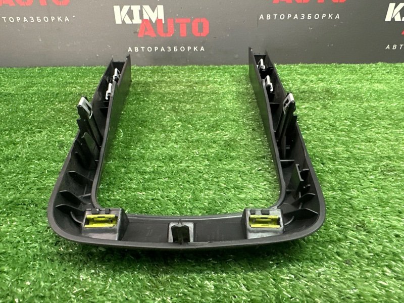 Накладка центральной консоли Kia Ceed 1 2010 ED