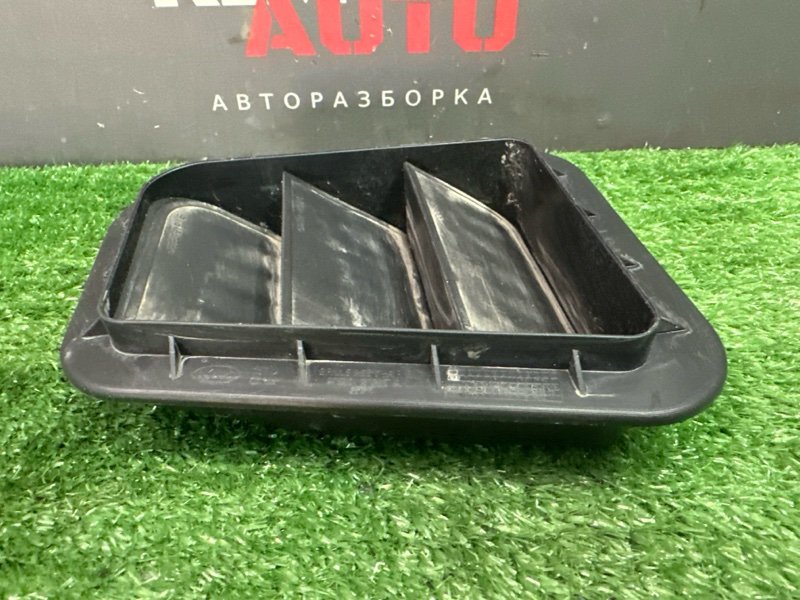 Решетка вентиляционная Kia Ceed 1 2010 ED