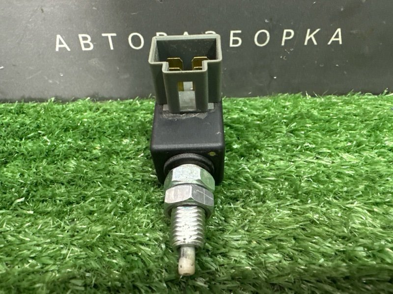 Выключатель стоп-сигнала(лягушка) Kia Ceed 1 2010 ED