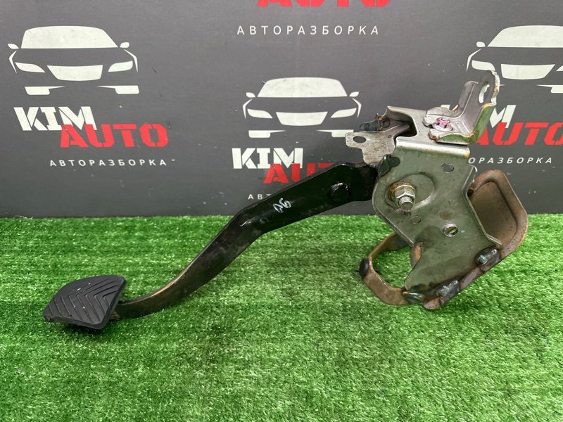 Педаль сцепления Kia Ceed 1 2010 ED