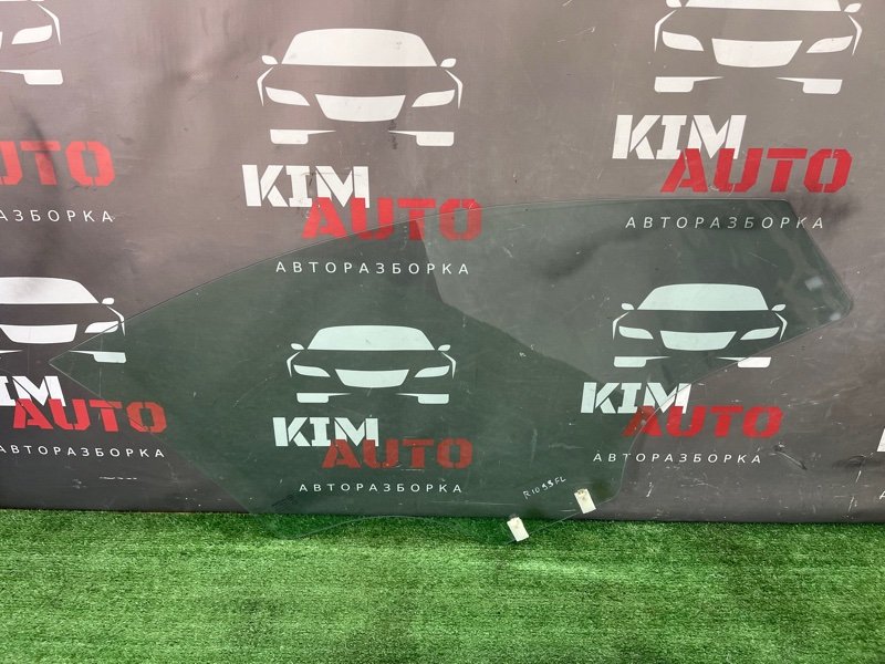 Стекло двери Kia Rio 3 HB 2014 HB