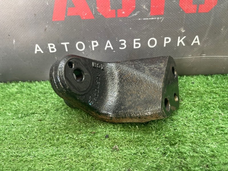 Кронштейн подушки двигателя Kia Rio 3 HB 2014 HB