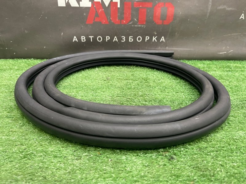 Уплотнитель проема двери Kia Rio 3 HB 2014 HB