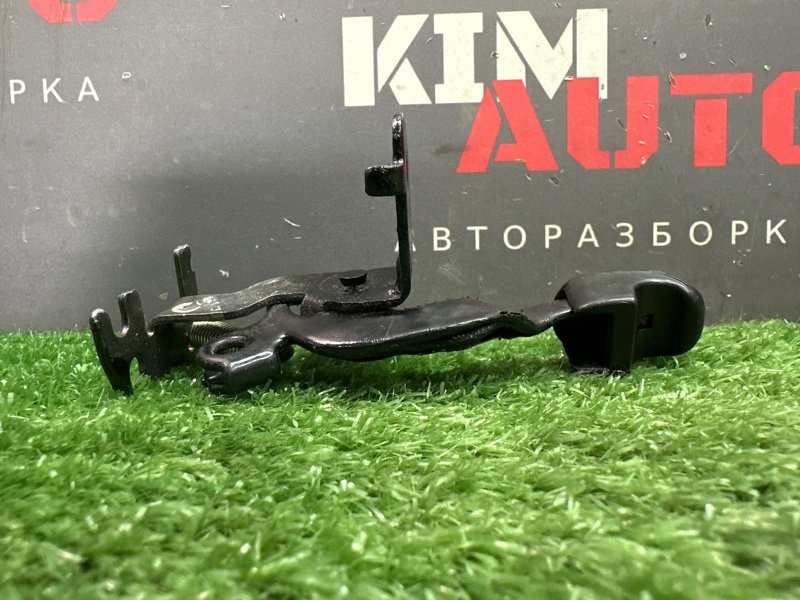Ручка открывания бензобака Kia Ceed 1 2010 ED