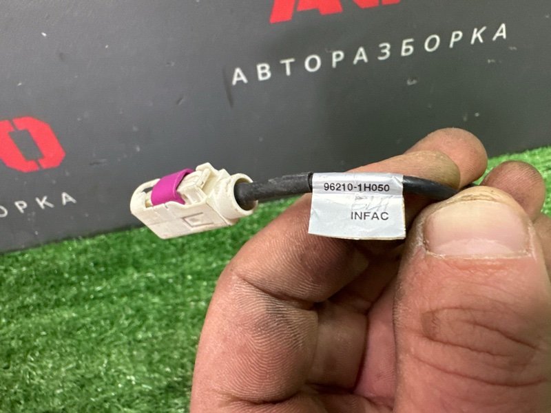 Проводка антенны Kia Ceed 1 2010 ED