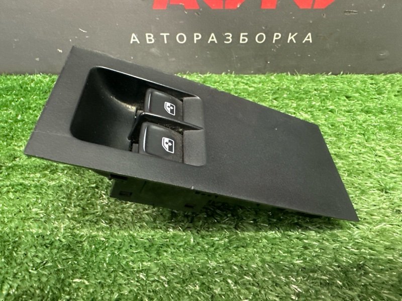 Блок управления стеклоподъемниками Skoda Octavia 2018 A7