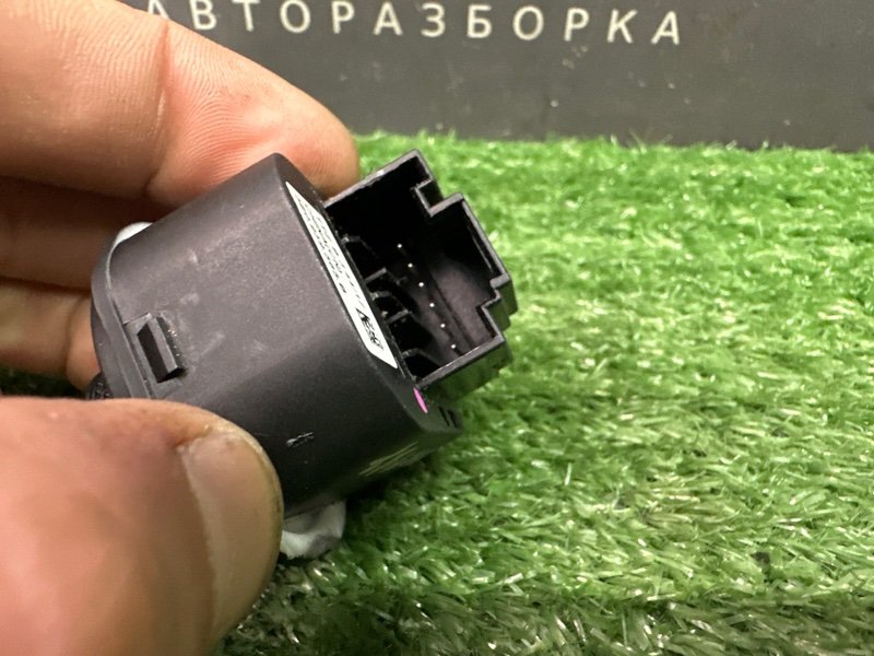 Блок управления зеркалами Skoda Octavia 2018 A7