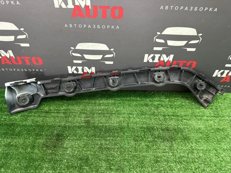 Кронштейн бампера Skoda Octavia 2018 A7