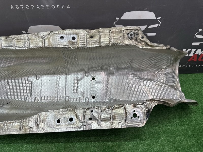 Термоэкран глушителя Skoda Octavia 2018 A7