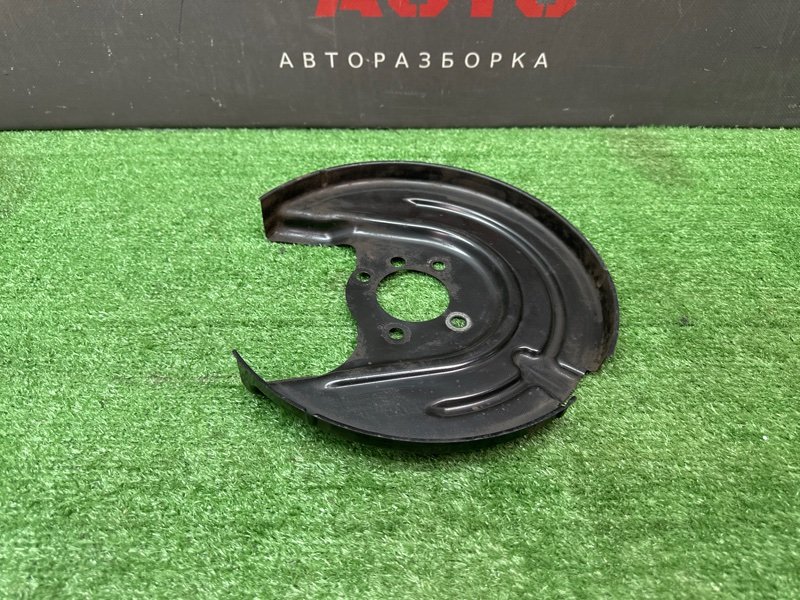Щитокпыльник тормозного диска Skoda Octavia 2018 A7