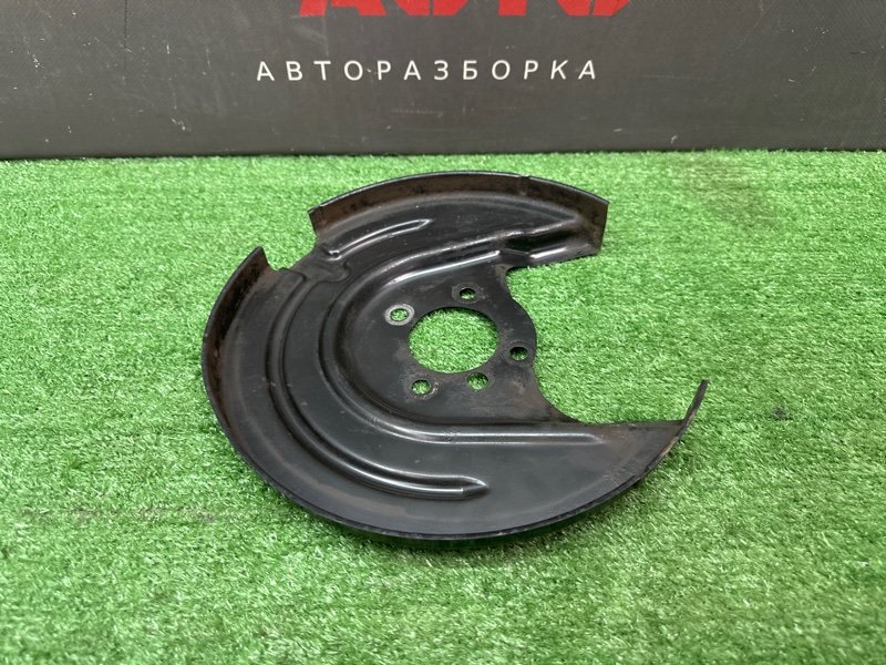 Щитокпыльник тормозного диска Skoda Octavia 2018 A7
