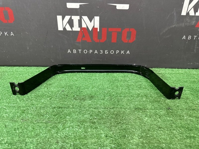 Лента крепления топливного бака Skoda Octavia 2018 A7