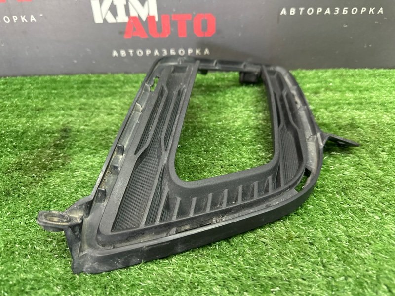 Решетка ПТФ Kia Ceed 1 HB 2010 ED