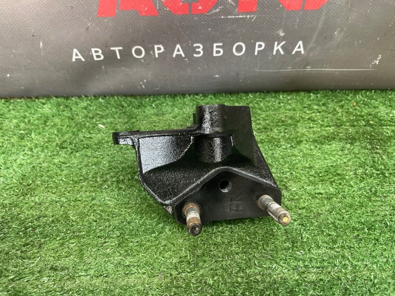 Кронштейн опоры двигателя Kia Rio 3 HB 2014 HB