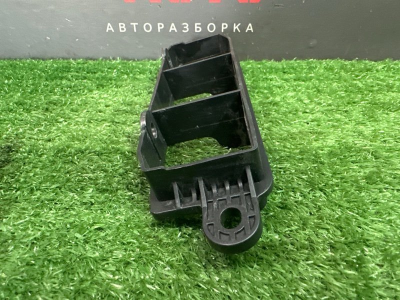 Воздухозаборник Hyundai Elantra 6 2017 AD