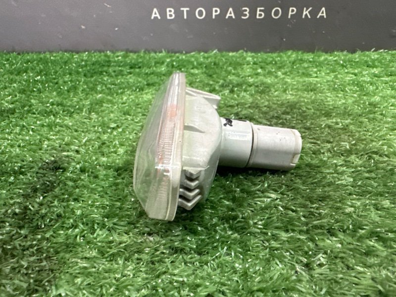 Повторитель поворота в крыло Hyundai Elantra 6 2017 AD